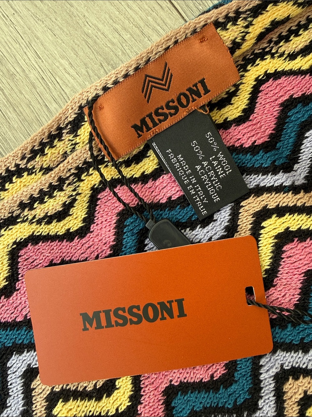 NWT Missoni Iconic Zig Zag Poncho Shawl Scarf - Picture 4 of 4